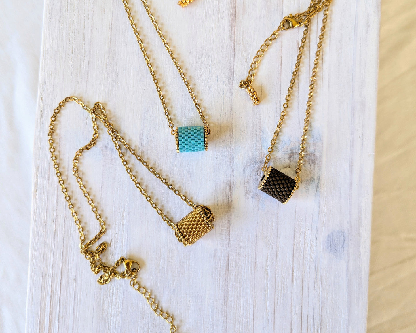 Channel Necklace