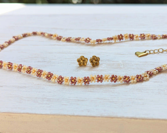 Flower Necklace - Love of Beads Jewelry 